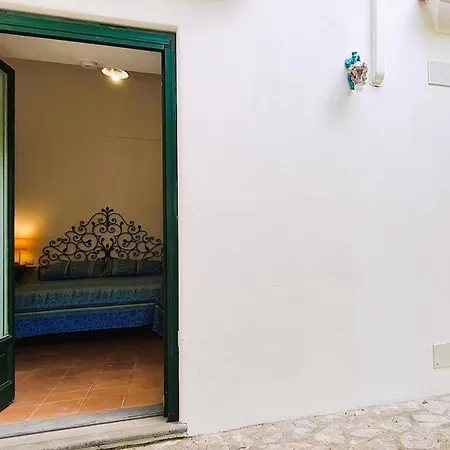 Casa Sopramare Casa Panoramica Con Giardino 度假居 *