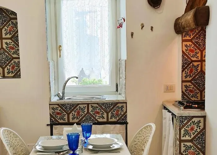 Casa Sopramare Casa Panoramica Con Giardino