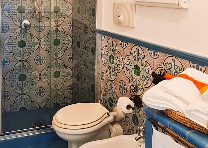 Casa Sopramare Casa Panoramica Con Giardino Holiday home