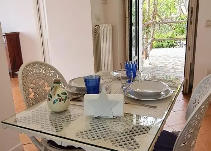 Casa Sopramare Casa Panoramica Con Giardino Holiday home