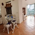 Casa Sopramare Casa Panoramica Con Giardino Amalfi